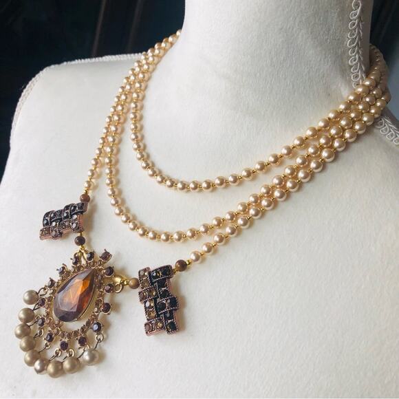 Handcrafted repurpose brown topaz gem Czech glass Pearl toggle clasp necklace - Picture 3 of 9